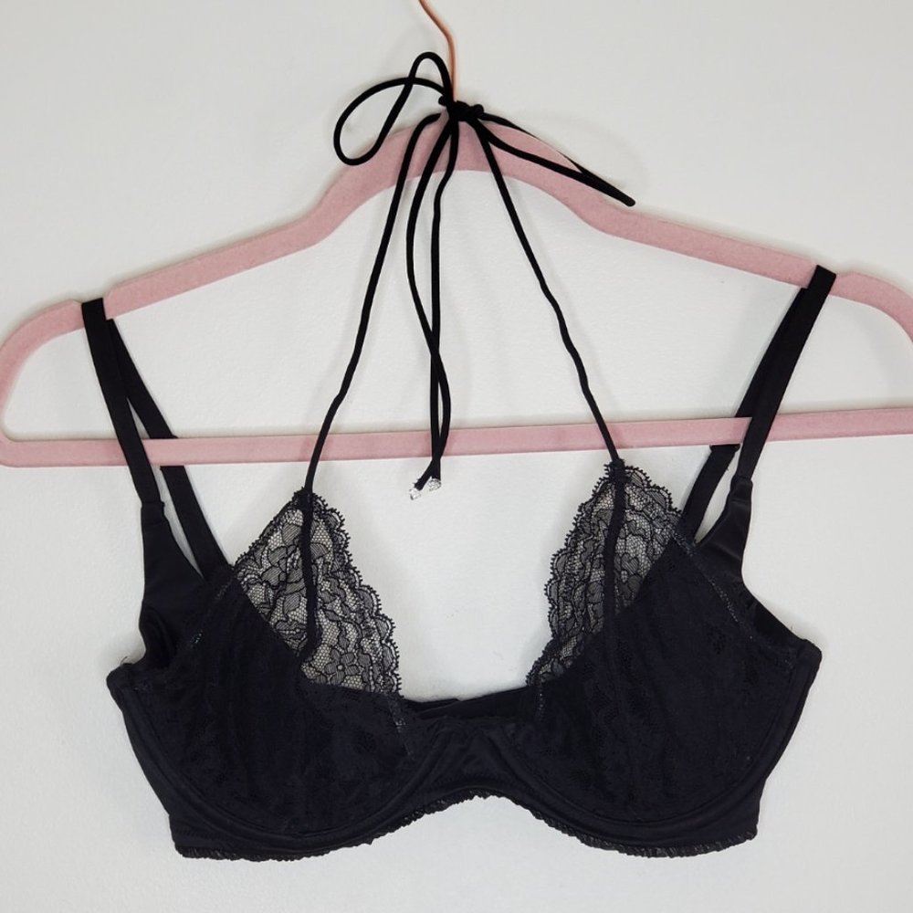 Victoria's Secret Very Sexy Plunge Lace Bra | 32D